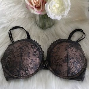 Victoria’s Secret very sexy push up bra.